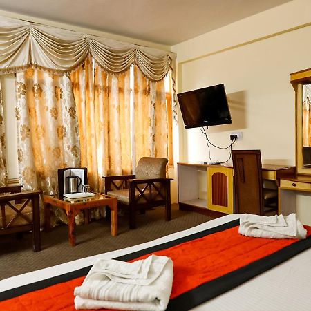 Hotel Nitesh Маналі Екстер'єр фото